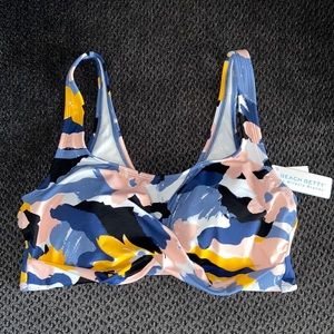 NWT Floral Lined Bikini Top w/ Padded Cups